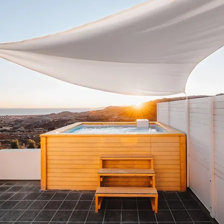 Appart hôtel Naxos Aethereal View 4*