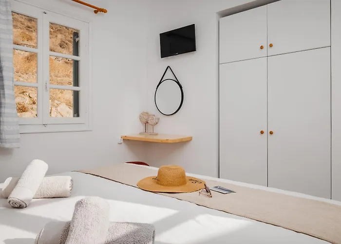 Naxos Aethereal View Aparthotel 4*