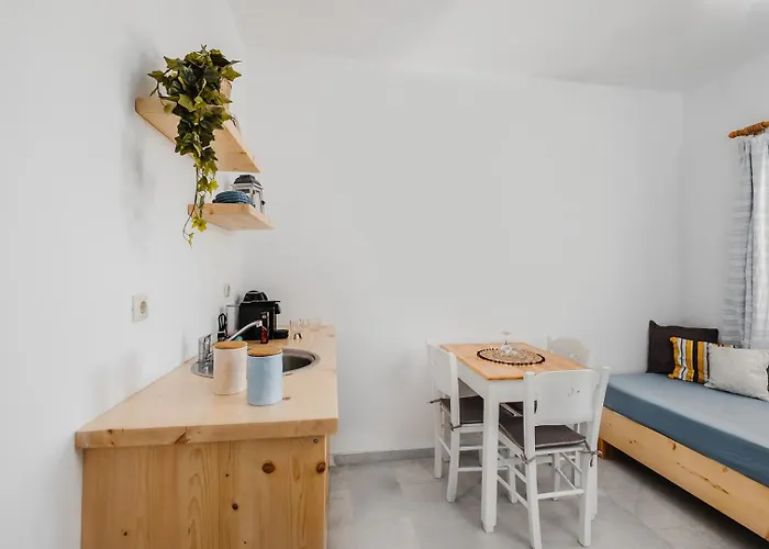 Naxos Aethereal View Aparthotel 4*