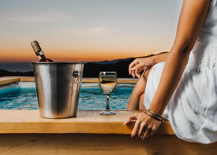 Naxos Aethereal View Aparthotel Kastrákion